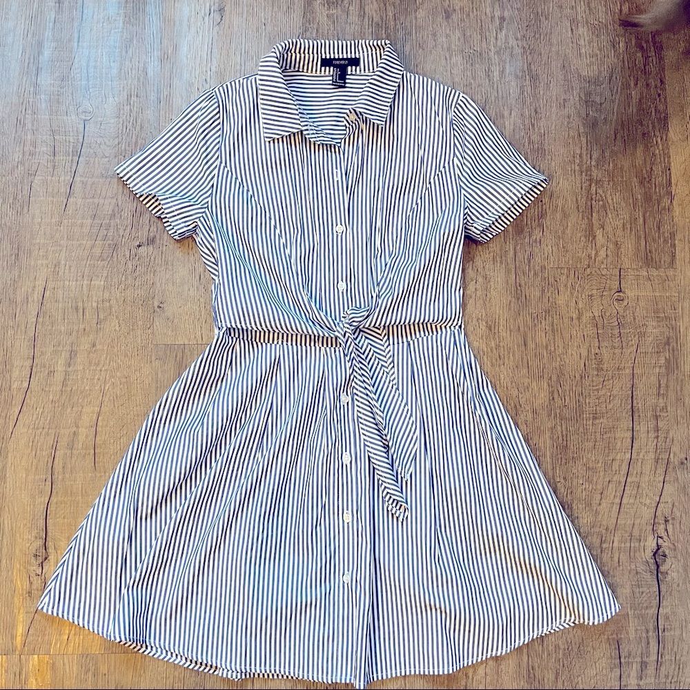 Forever 21 Fit & Flare Button Down Striped Dress with Front Waist Tie - S